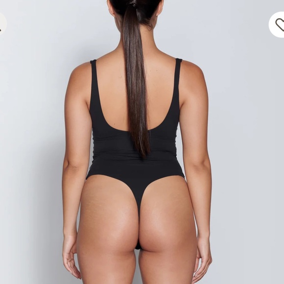 SKIMS Sz 3X NWTs onyx Square neck bodysuit with snap crotch thong - silky fabric - Picture 4 of 8
